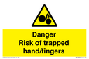 danger-risk-of-trapped-handfingers~